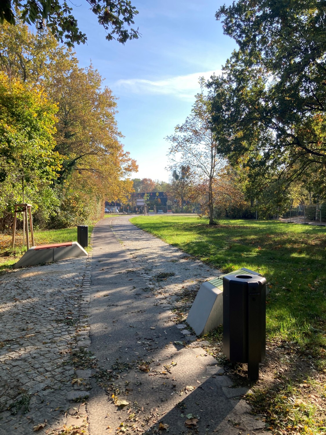 Neuer Sitzplatz zwischen der Blochmann- und der Scheelestraße