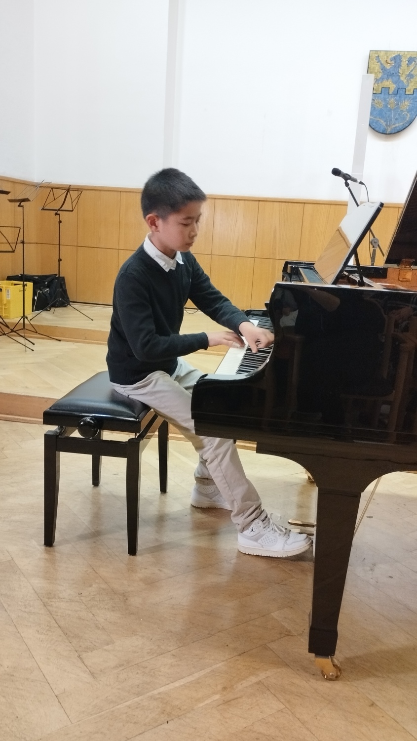 Zi En Guo (Klavier), 3. Platz