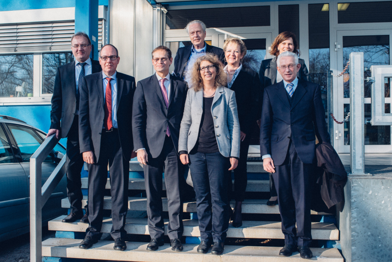 Besuch der KNAUER Wissenschaftliche Geräte GmbH - Gruppenfoto Knauer