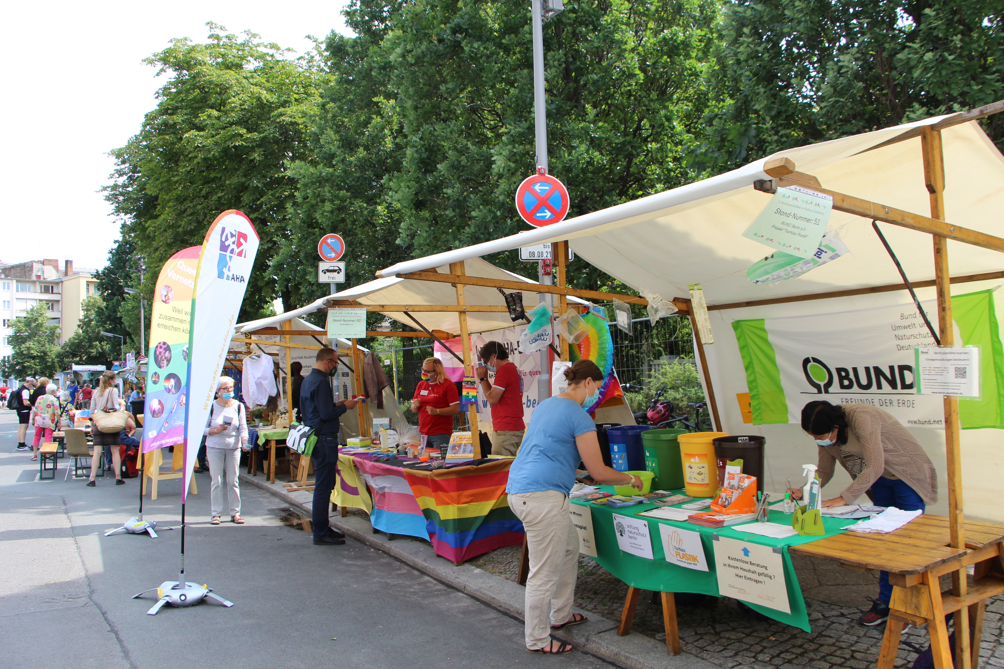 Informationsstände auf dem Nachbarschaftsfest