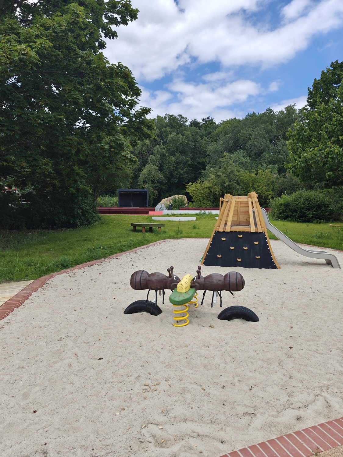 Spielplatz Königsheideweg Spielbereich