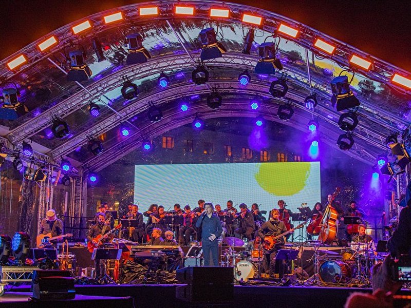 Concert at Brandenburg Gate