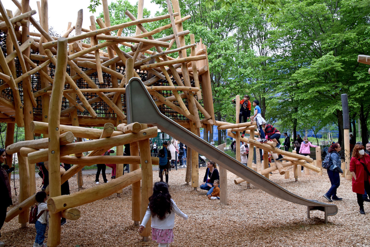 Spielplatz am Sollmannweg - kleine Rutsche