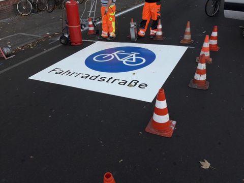 Fahrradstraße Weigandufer