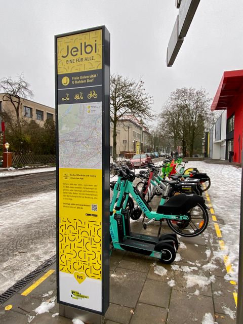 Bildvergrößerung: Jelbi Station - Freie Universität / U Dahlem-Dorf