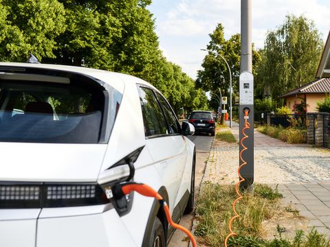 Ladepunkt für Elektrofahrzeug. 