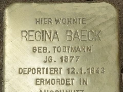 Stolperstein Regina Baeck, Foto:H.-J. Hupka, 2014