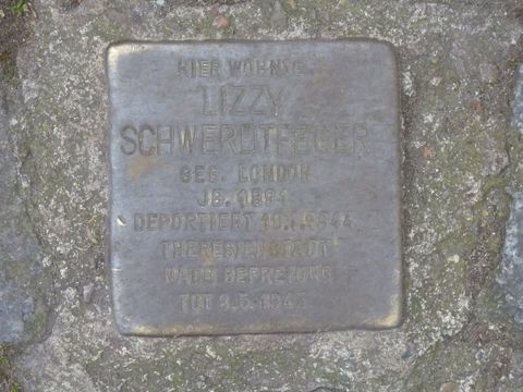 Stolperstein fÃ¼r Lizzy Schwerdtfeger, 17.11.2011, Foto: KHMM