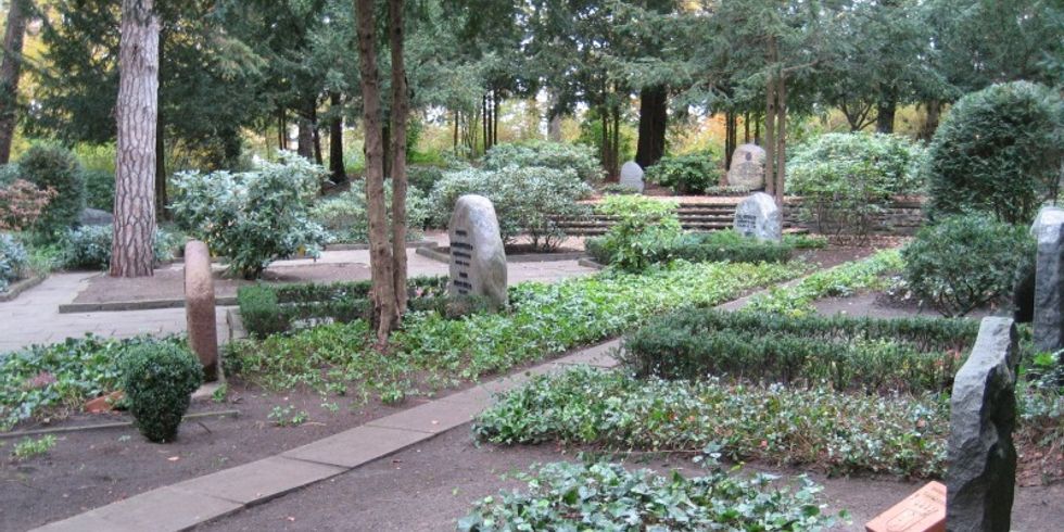 Ansicht des Buergermeisterfeldesfeldes Friedhof in den Kisseln