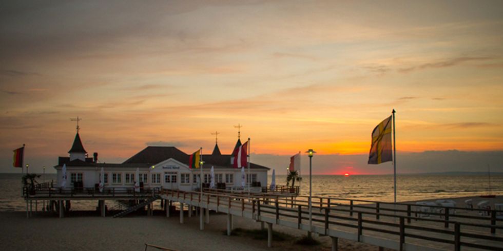 Bühnenbild Seebrücke Ahlbeck im Sonnenaufgang