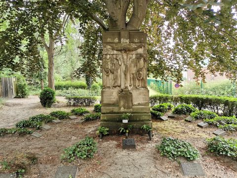 Bildvergrößerung: Denkmal - Gefallene im Ersten weltkrieg