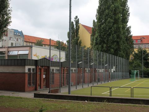 Sportplatz Brahestraße 3, 08.08.2012, Foto: Kade