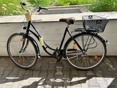 Blau-schwarzes Damenfahrrad