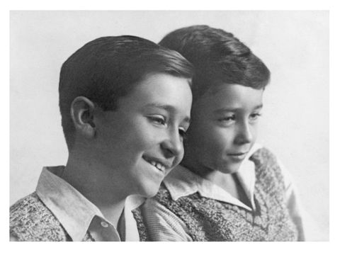 Helenes Söhne Mario (vorne) und Claudio (hinten) wurden beide in Brasilien geboren