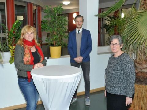 Gemeinsamer Appell von Bürgermeisterin Dagmar Pohle, Jugendstadtrat Gordon Lemm und Sozialstadträtin Juliane Witt