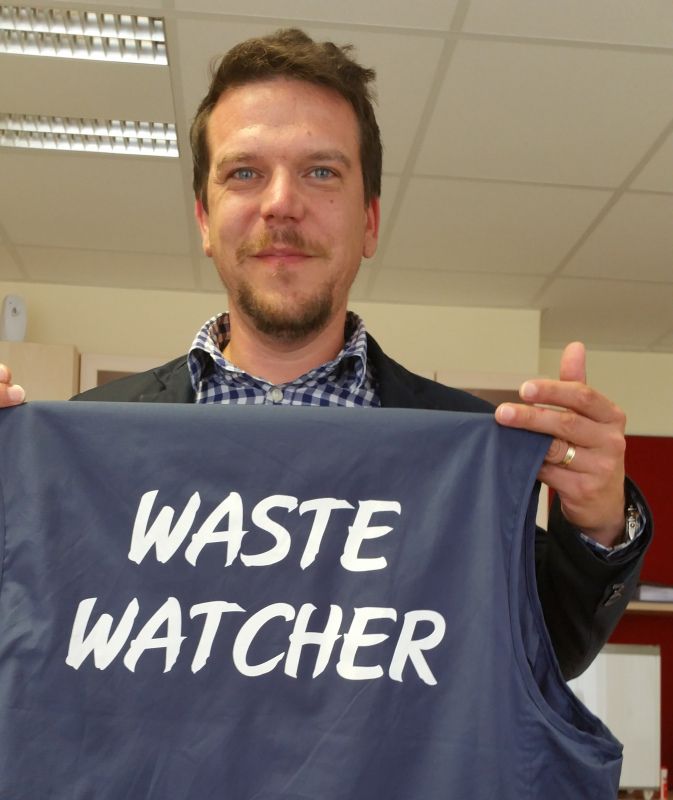 T-Shirt mit Schriftzug Waste Watcher