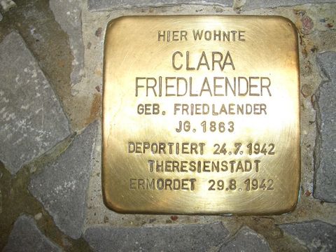 Stolperstein für Clara Friedlaender, Foto: J.Held, 27.07.2011