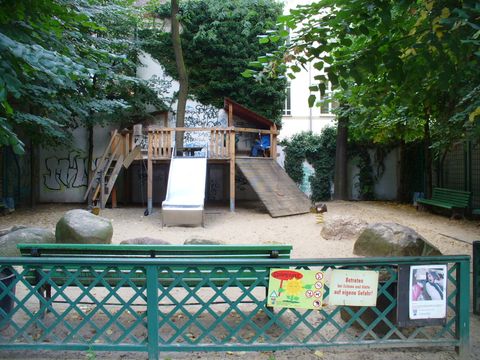 Spielplatz Bleibtreustraße 2, 16.9.2009, Foto: KHMM