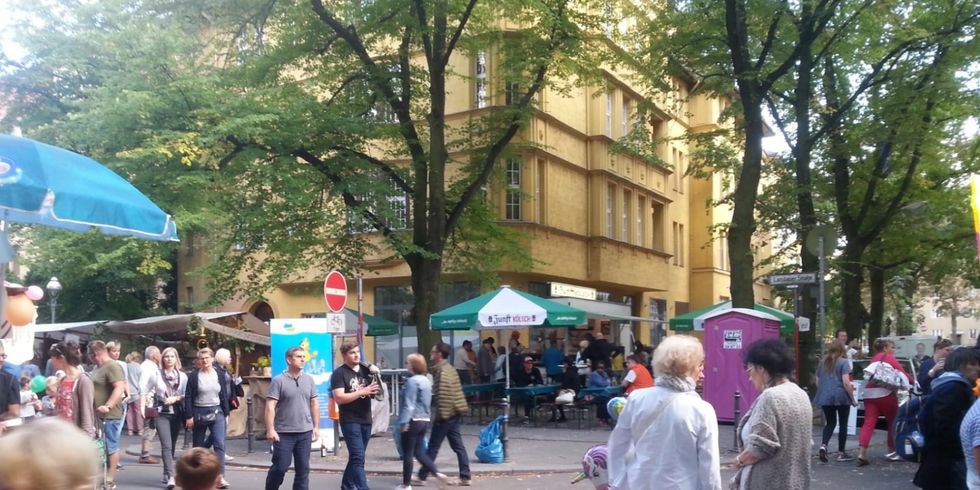 Antikmarkt an der Landauer Straße