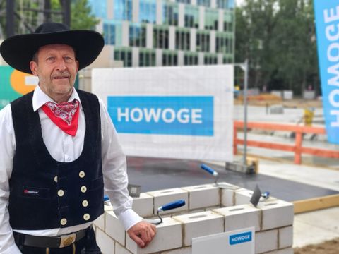 Bildvergrößerung: Oberpolier Lars Behling freut sich darauf, dieses schöne Gebäude für Friedrichshain-Kreuzberg zu bauen