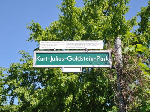 Schild Kurt-Julius-Goldstein-Park