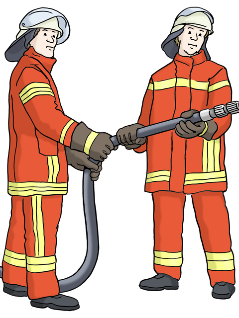 Zwei Feuerwehrmänner halten einen Schlauch