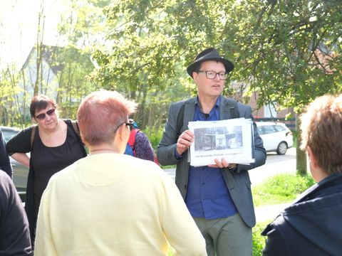 Kiezspaziergang mit dem Mann mit Hut in Staaken