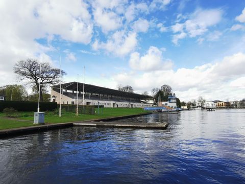 neu sanierte Regattatribüne Grünau