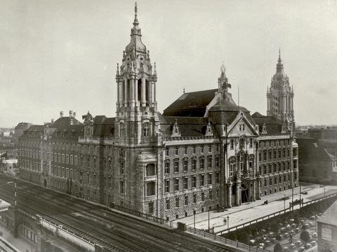 Nordflügel Grunerstraße um 1900