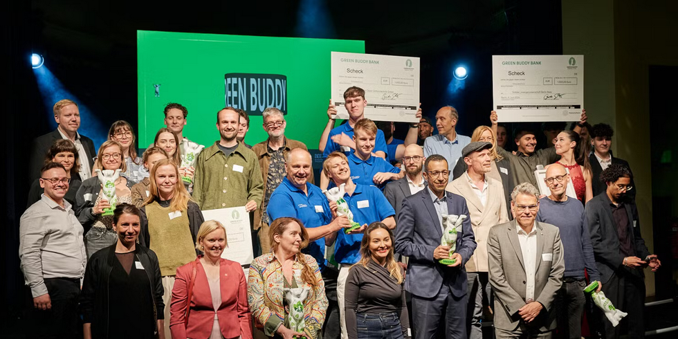 Siegerehrung Green Buddy Award (veröffentlicht auf PM beim BA Tem-Sch)