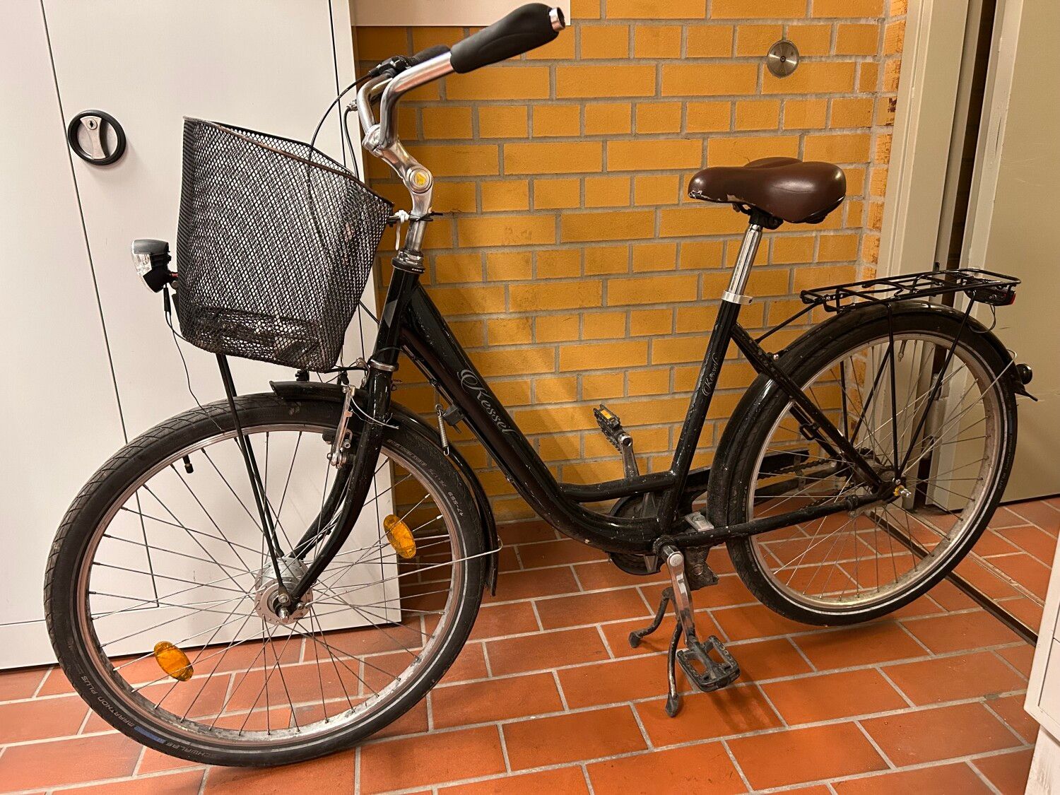 Schwarzes Damenfahrrad