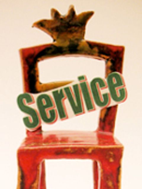 Ein Stuhl mit der Aufschrift Service