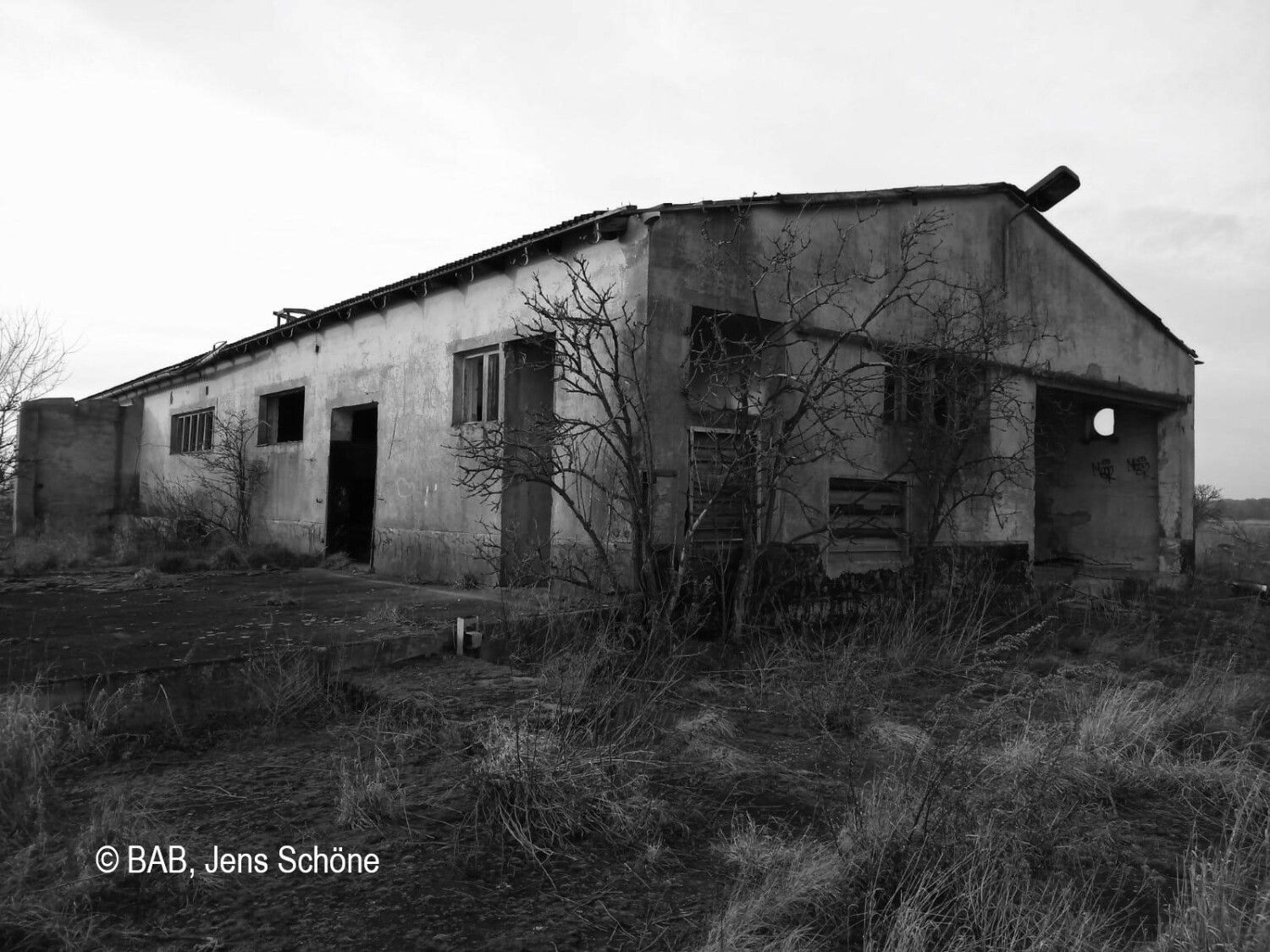 Verlassener Hof in Ostdeutschland