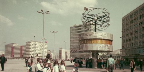 Berlin, Alexanderplatz, Weltzeituhr