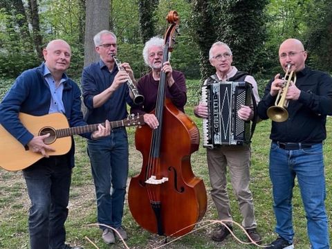 Bildvergrößerung: Die Band „Wedding Klezmer“