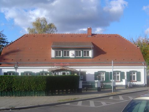 Aufnahme vom ehemaligen Büdnerhaus in der Krokusstraße 80 von 2007, heute ein Gasthaus