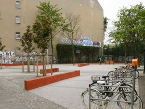 Bildvergrößerung: Fußball- und Streetballfläche an der Katzlerstraße/ Ecke Yorckstraße 