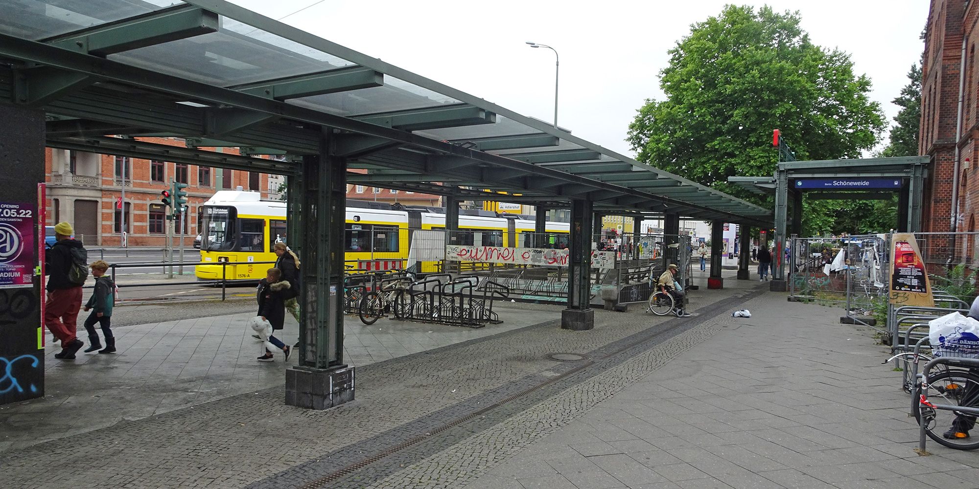 Bildvergrößerung: Fußgängertunnel Überdachung Bahnhofseite 