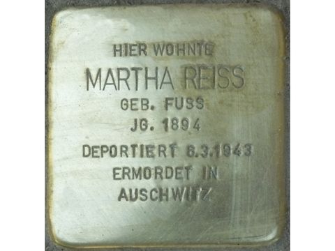 Bildvergrößerung: Stolperstein Martha Reiss