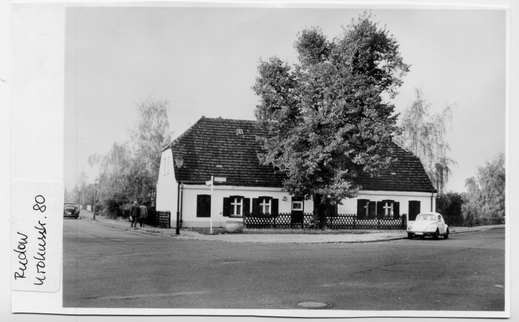 Historische Aufname vom ehemaligen Büdnerhaus Krokusstraße 80 in schwarz-weiß