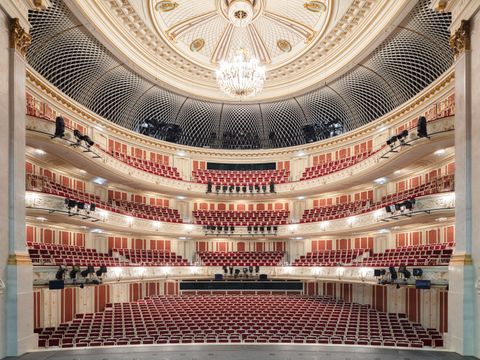 Blick in den Zuschauerraum der Staatsoper Unter den Linden.