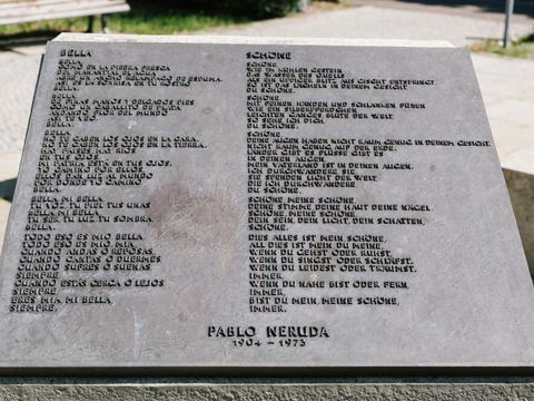 Denkmal Pablo Neruda, eigentlich. Ricardo Eliecer Neftali Reyes Basoalto