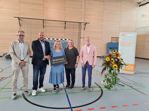 Bildvergrößerung: Eröffnung Typensporthalle Bernd-Ryke-Grundschule 