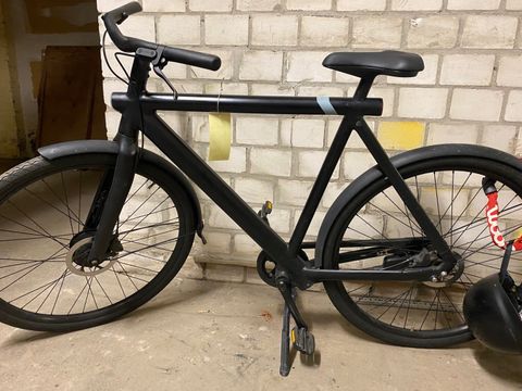 Schwarzes E-Bike