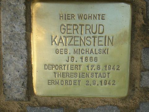 Bildvergrößerung: Stolperstein Gertrud Katzenstein