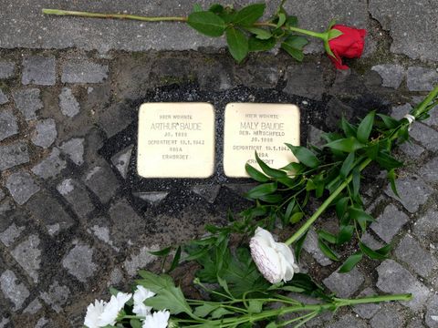 Bildvergrößerung: Stolperstein - Arthur und Maly Baude