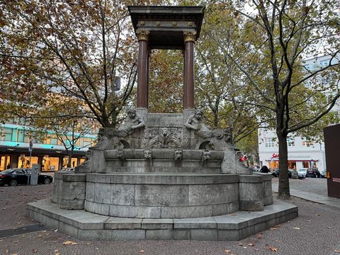 261. Kiezspaziergang Hindemithplatz