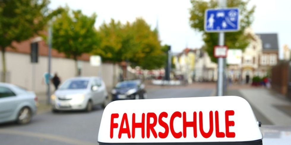 Fahrschule, Fahrlehrer