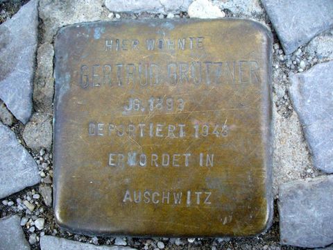 Stolperstein für Gertrud Grützner