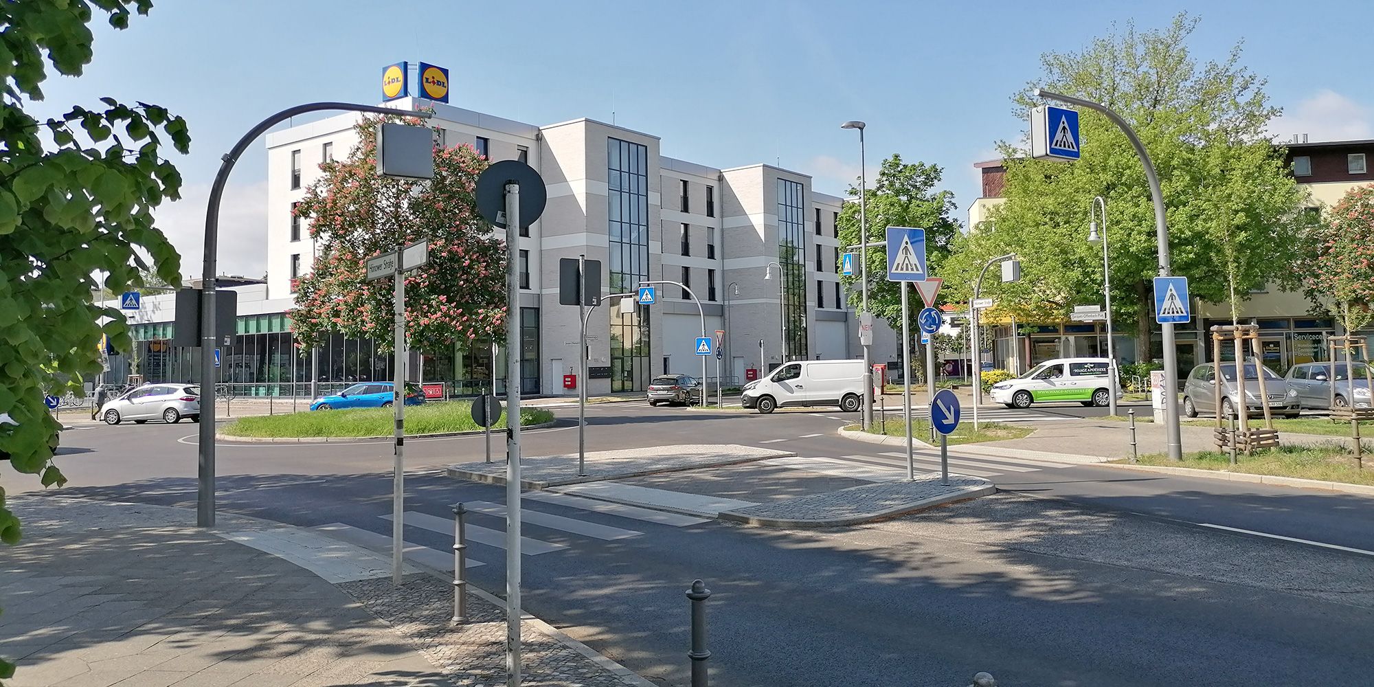 Jaques-Offenbach-Platz, Marzahn